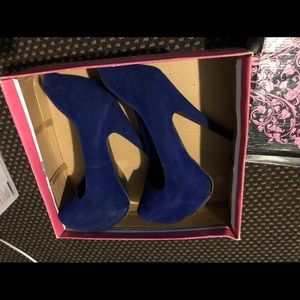 Size 6 heels